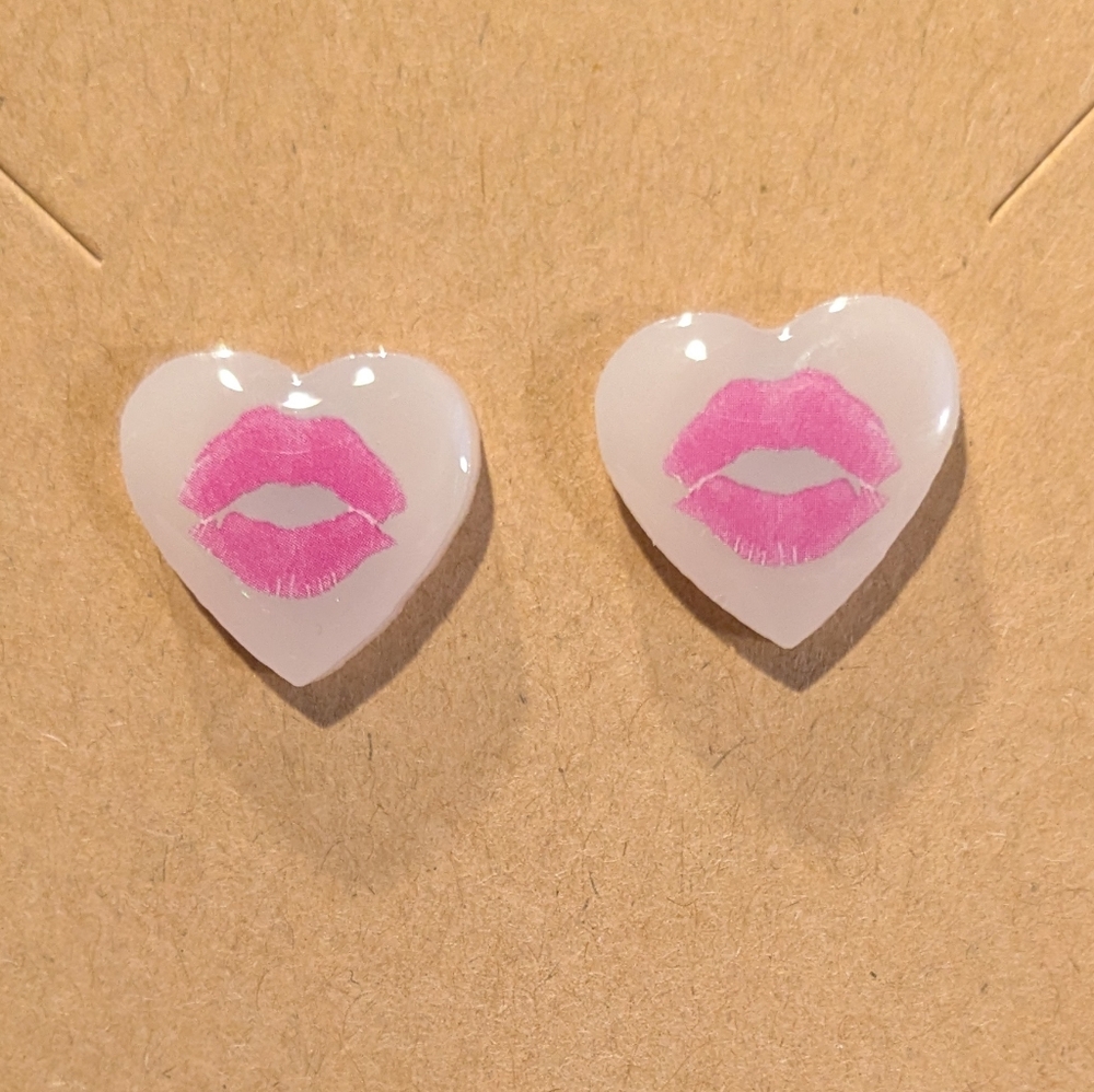 Heart Earrings with Pink Lips Design